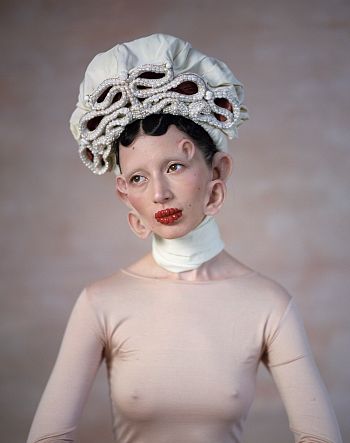 Во все уши к титановой лжи